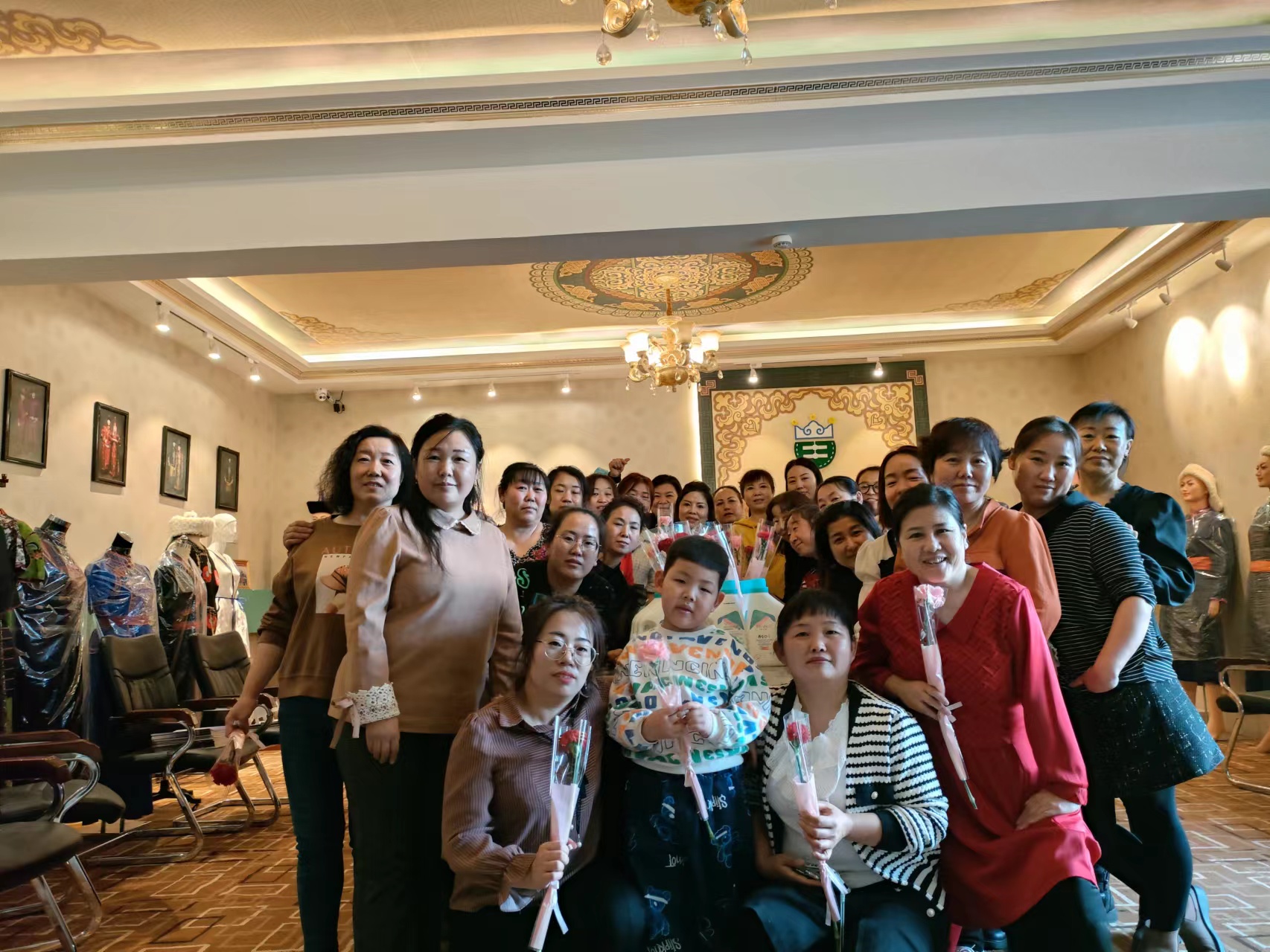 德利源實業(yè)公司開展慶”三八婦女節(jié)“職工活動