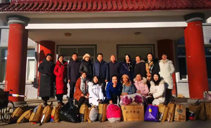 呼市女商會(huì)送溫暖、獻(xiàn)愛(ài)心、助力鄉(xiāng)村振興